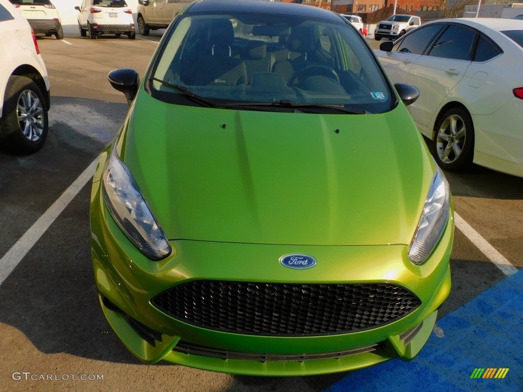 2019 Fiesta ST-Line Hatchback - Outrageous Green / Charcoal Black photo #5