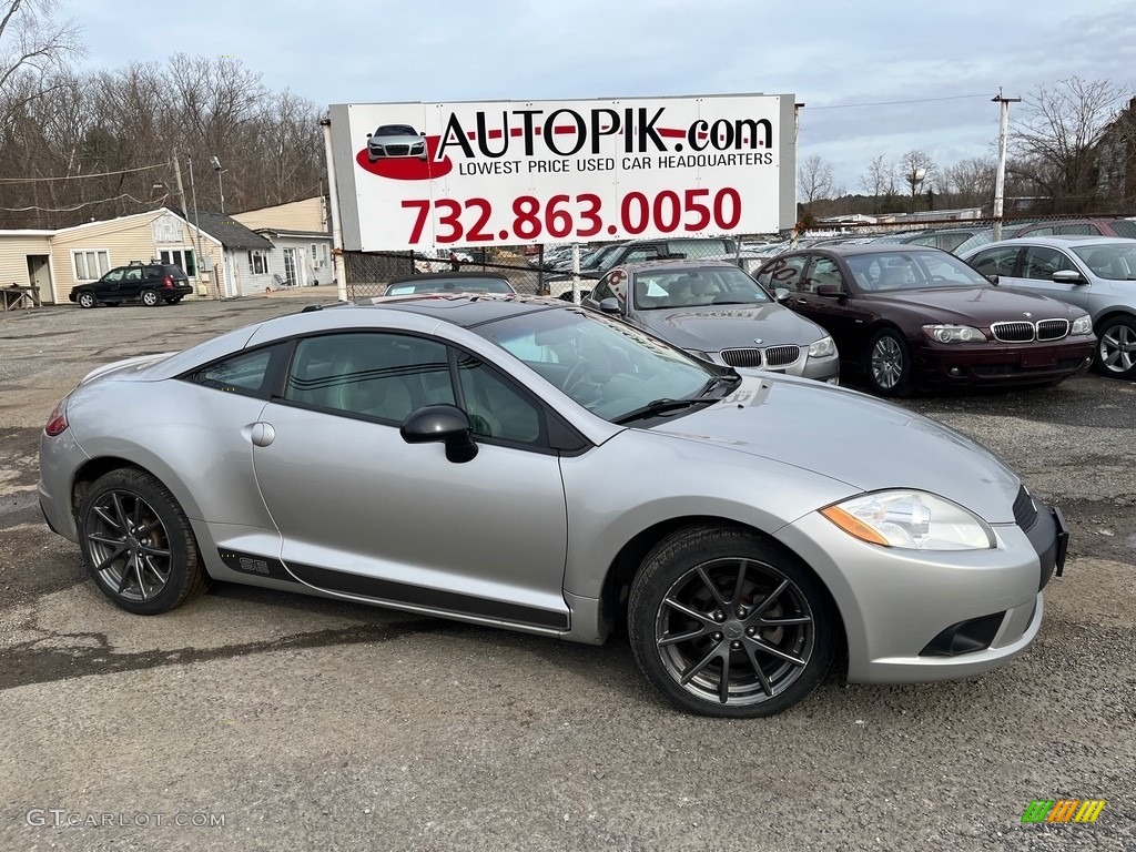 2012 Eclipse SE Coupe - Quick Silver / Dark Charcoal photo #1