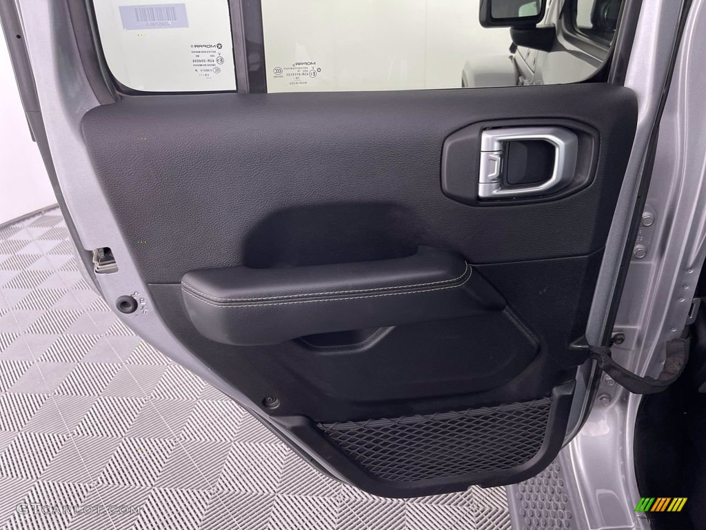 2020 Wrangler Unlimited Sahara 4x4 - Billet Silver Metallic / Black photo #20