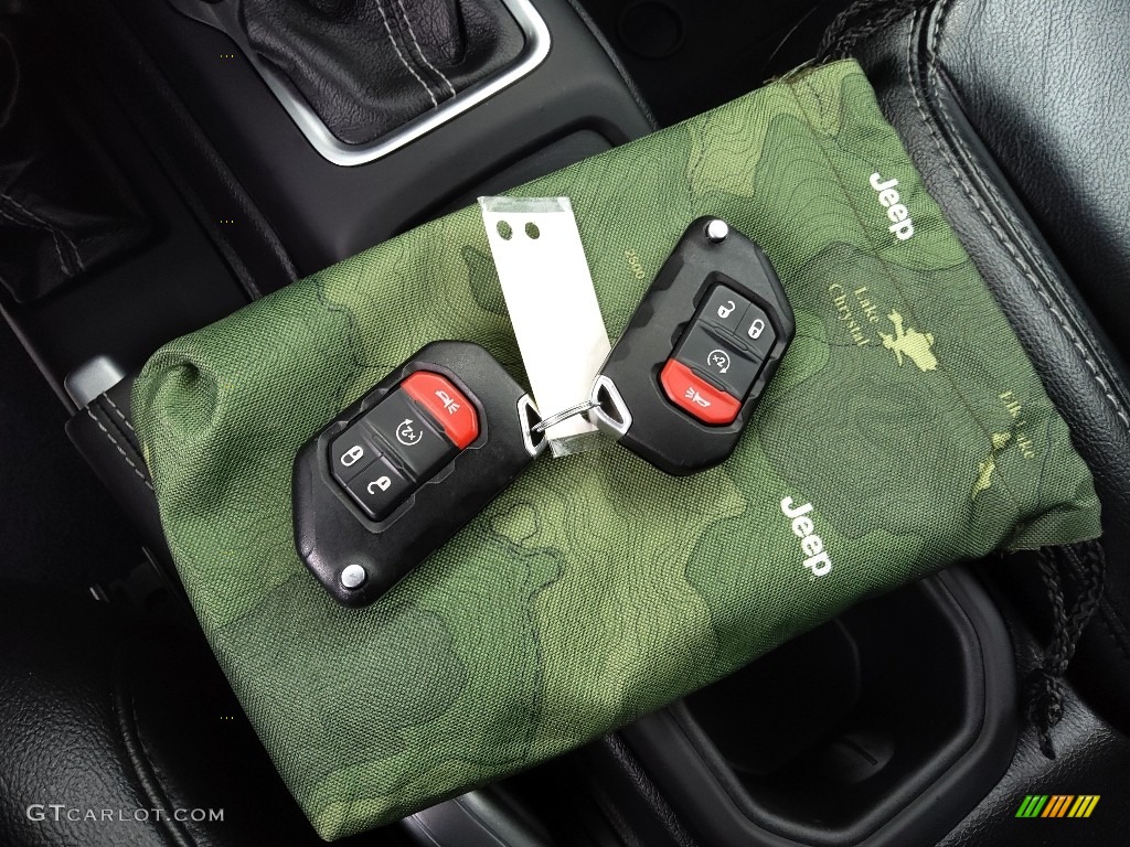 2019 Wrangler Unlimited MOAB 4x4 - Hellayella / Black photo #33