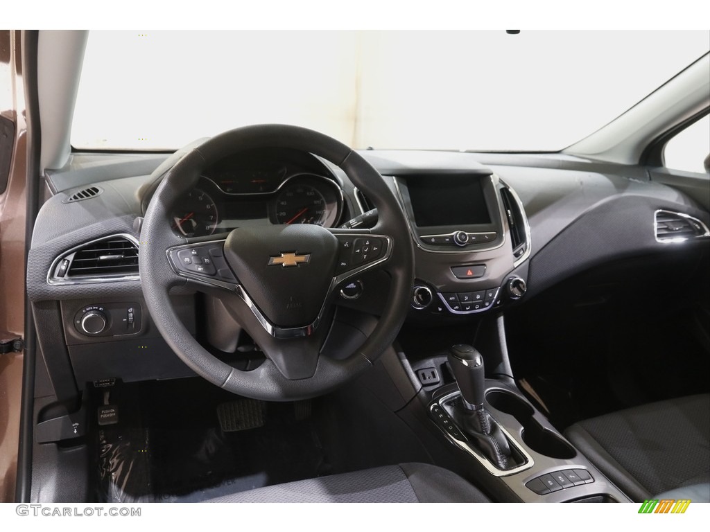 2019 Cruze LT - Oakwood Metallic / Jet Black/­Galvanized photo #6