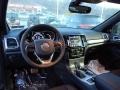 Diamond Black Crystal Pearl - Grand Cherokee Laredo 4x4 Photo No. 13
