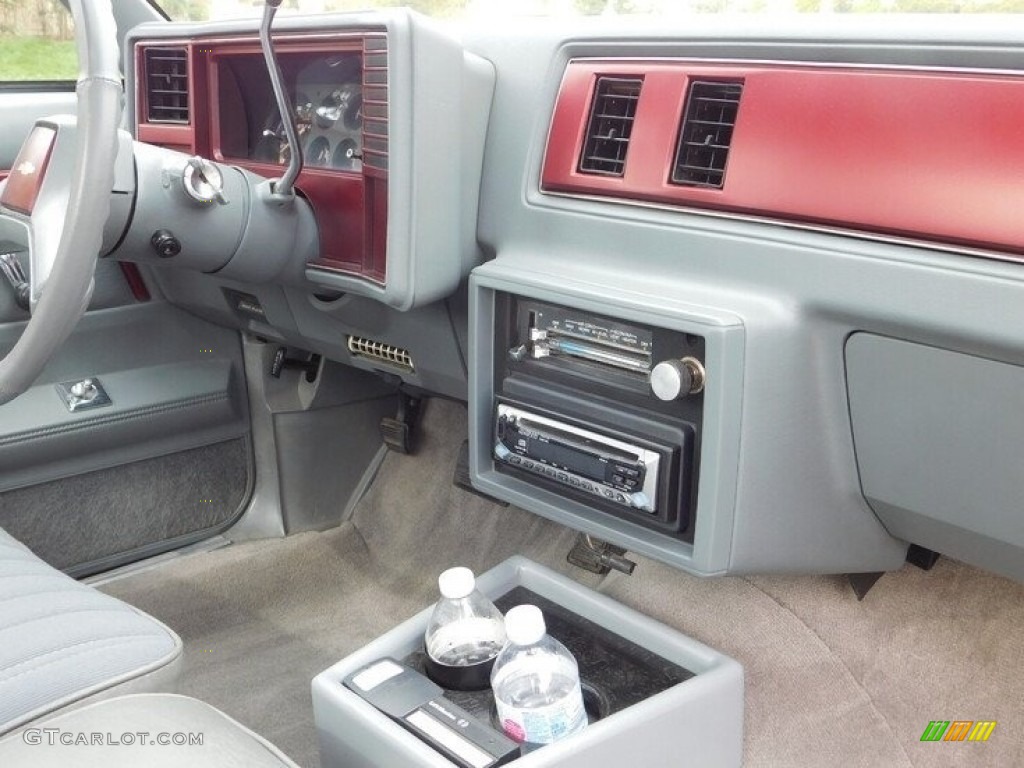 1985 Chevrolet El Camino Conquista Gray Dashboard Photo #143756422