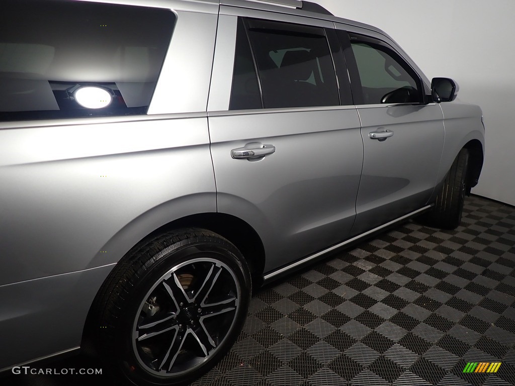 2020 Expedition Limited 4x4 - Iconic Silver / Ebony photo #22
