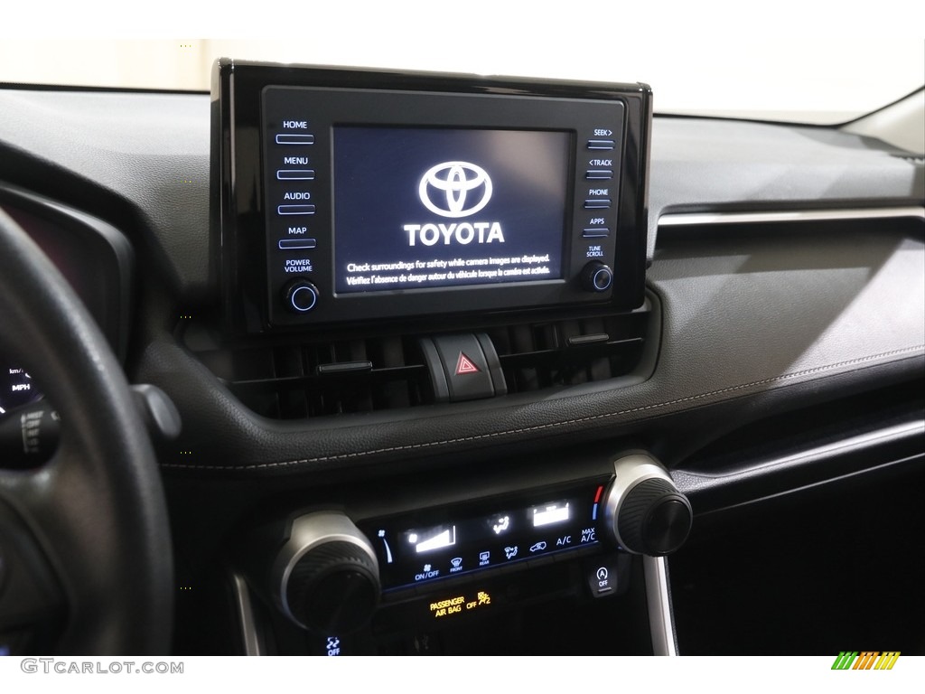 2019 RAV4 LE - Silver Sky Metallic / Black photo #9