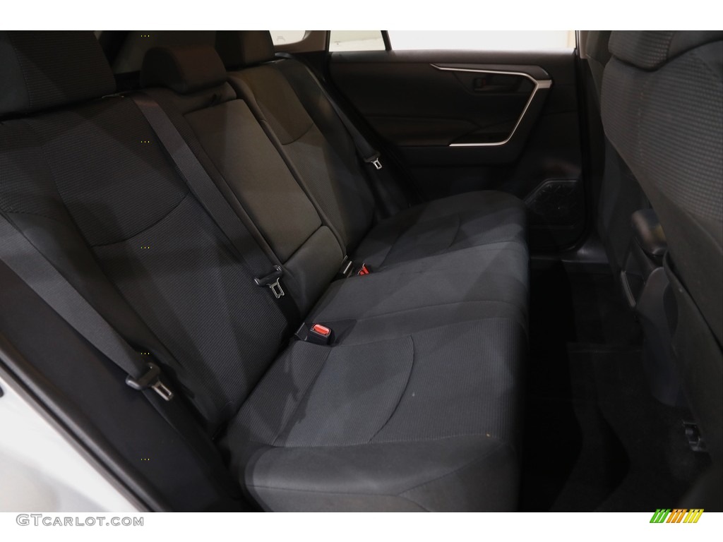 2019 RAV4 LE - Silver Sky Metallic / Black photo #16