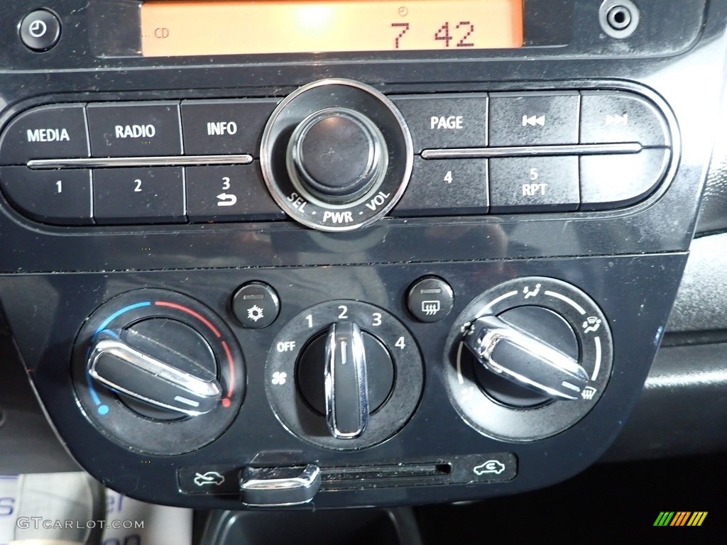 2017 Mitsubishi Mirage ES Controls Photo #143759220