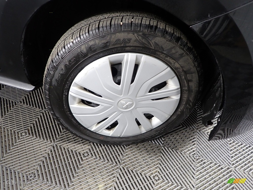 2017 Mitsubishi Mirage ES Wheel Photos