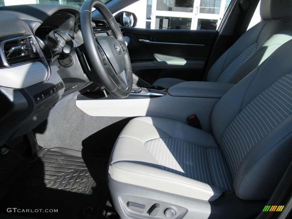 2020 Camry SE - Blue Streak Metallic / Ash photo #11