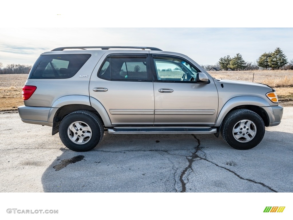 2004 Sequoia SR5 4x4 - Desert Sand Mica / Oak photo #3