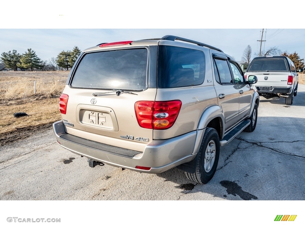 2004 Sequoia SR5 4x4 - Desert Sand Mica / Oak photo #4