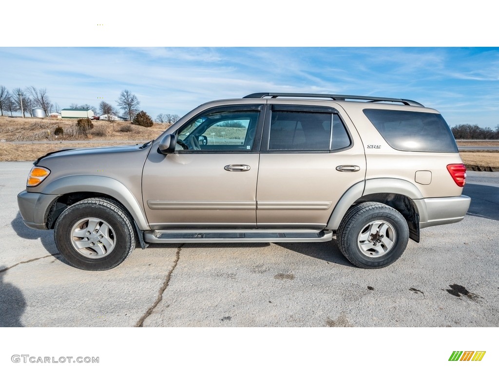 2004 Sequoia SR5 4x4 - Desert Sand Mica / Oak photo #7
