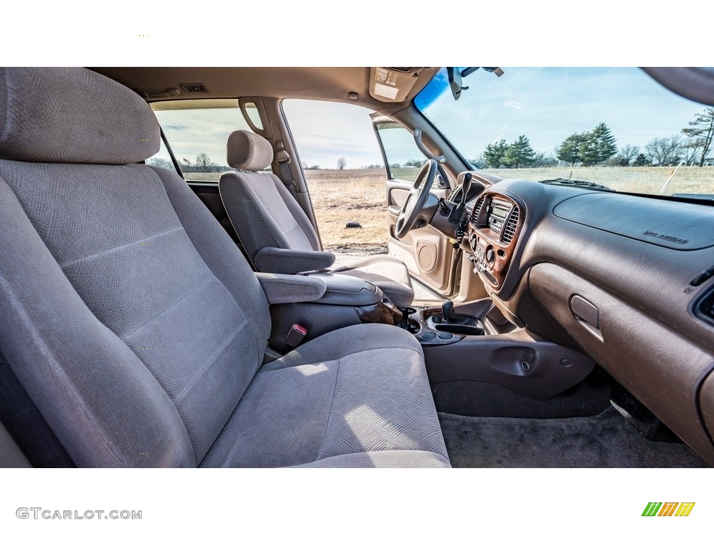 2004 Sequoia SR5 4x4 - Desert Sand Mica / Oak photo #24