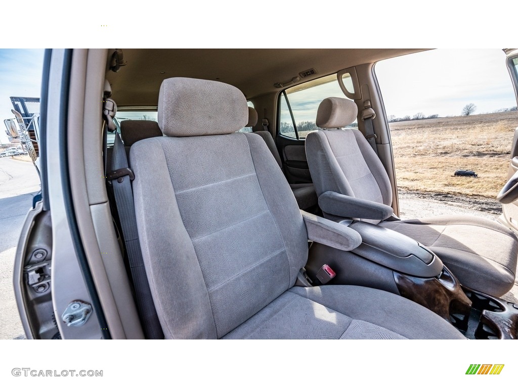 2004 Sequoia SR5 4x4 - Desert Sand Mica / Oak photo #25