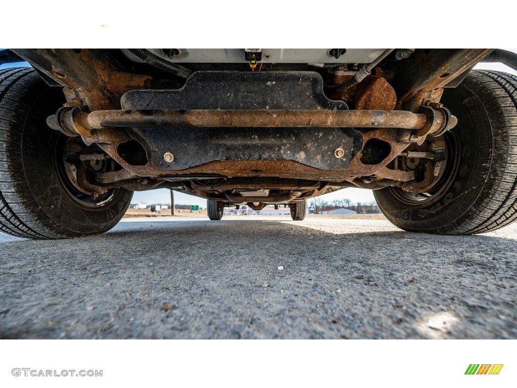 2014 Express 2500 Cargo WT - Summit White / Medium Pewter photo #10