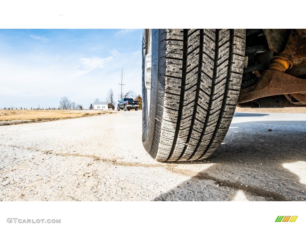 2014 Express 2500 Cargo WT - Summit White / Medium Pewter photo #15