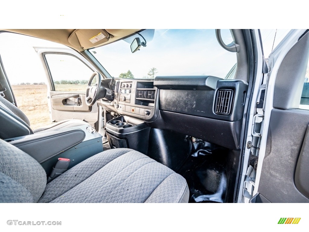 2014 Express 2500 Cargo WT - Summit White / Medium Pewter photo #22