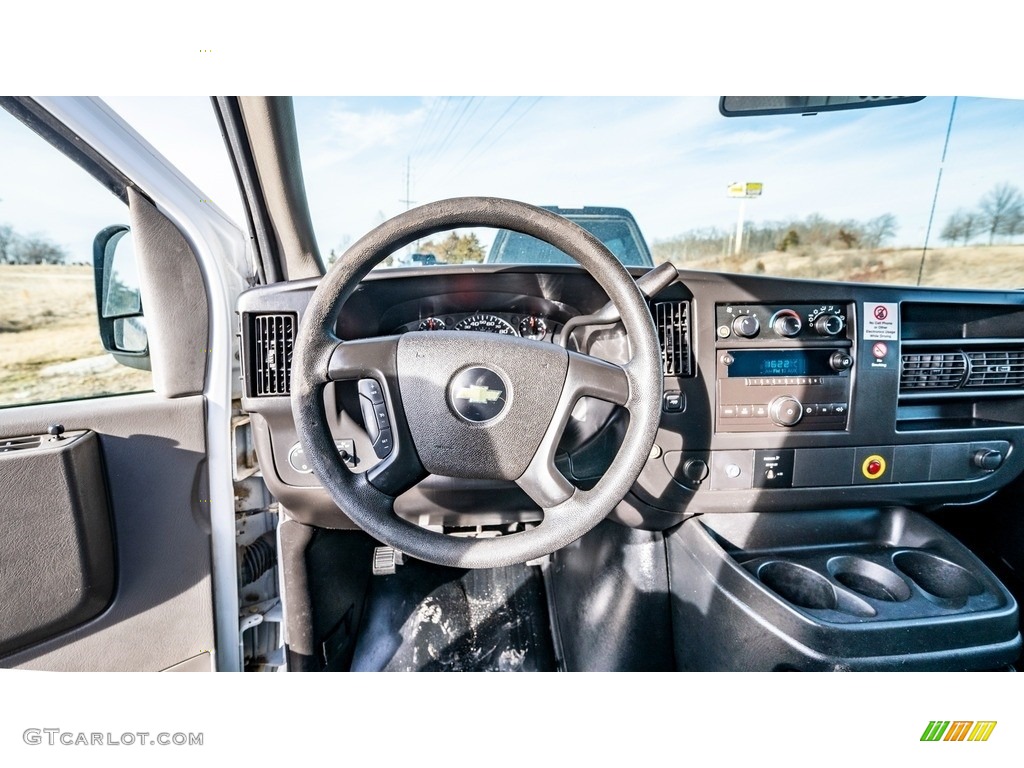 2014 Express 2500 Cargo WT - Summit White / Medium Pewter photo #26