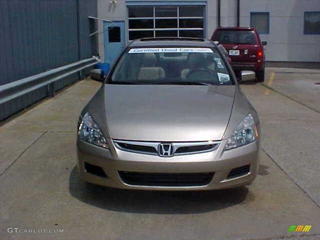 2006 Accord EX-L V6 Sedan - Desert Mist Metallic / Ivory photo #3