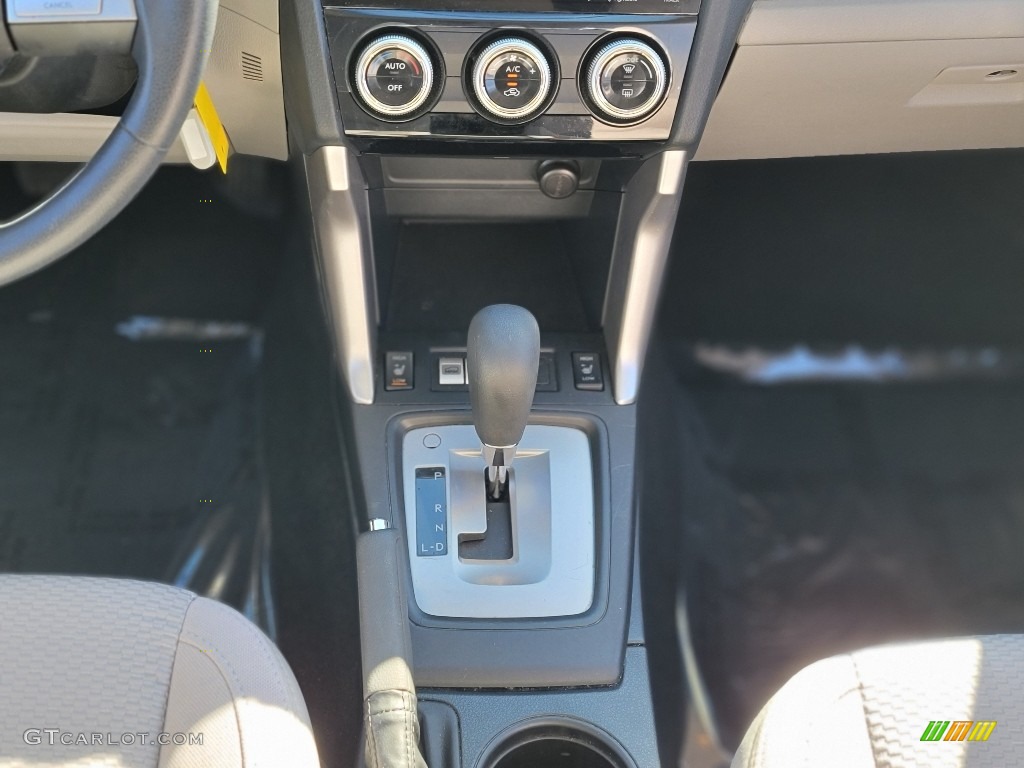 2018 Forester 2.5i Premium - Venetian Red Pearl / Platinum photo #10