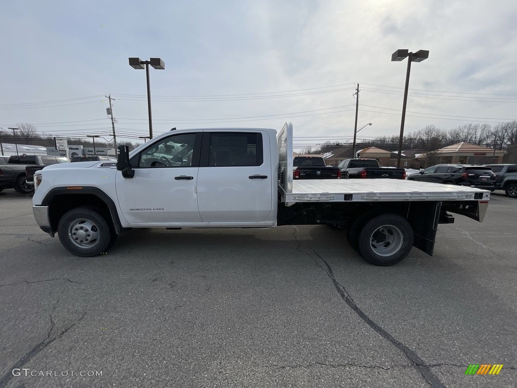 2022 Sierra 3500HD Pro Crew Cab 4WD Chassis - Summit White / Jet Black photo #2