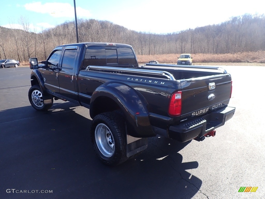2016 F450 Super Duty Platinum Crew Cab 4x4 - Shadow Black / Black photo #14
