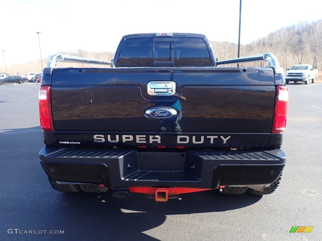 2016 F450 Super Duty Platinum Crew Cab 4x4 - Shadow Black / Black photo #15