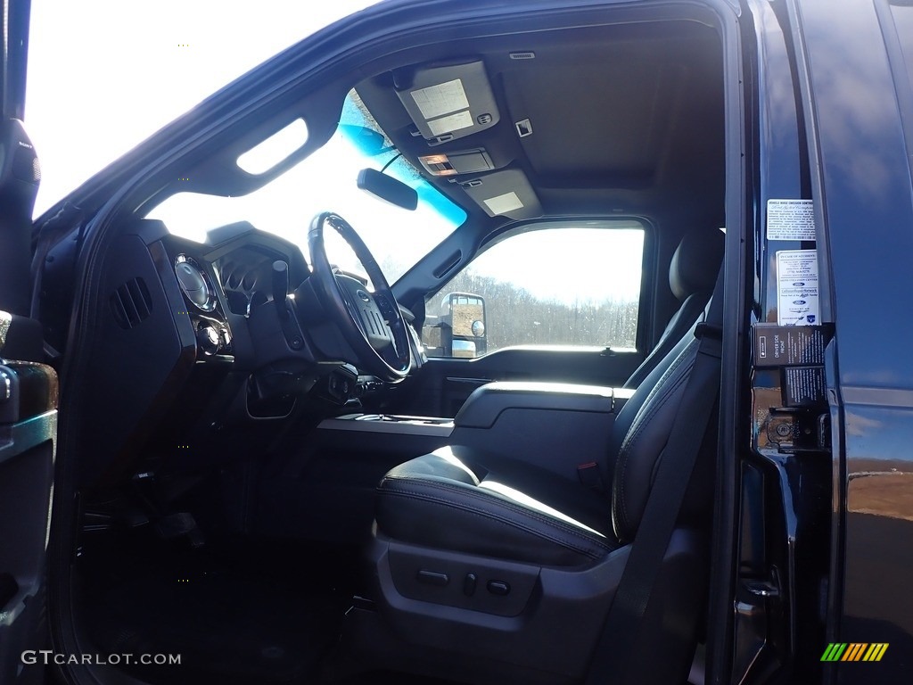 2016 F450 Super Duty Platinum Crew Cab 4x4 - Shadow Black / Black photo #25