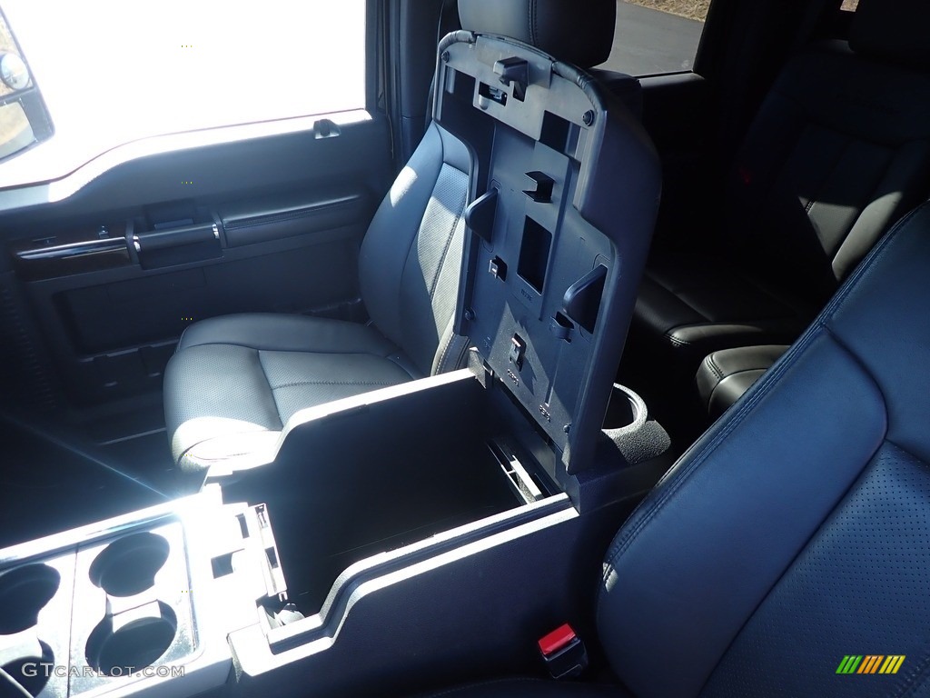 2016 F450 Super Duty Platinum Crew Cab 4x4 - Shadow Black / Black photo #38