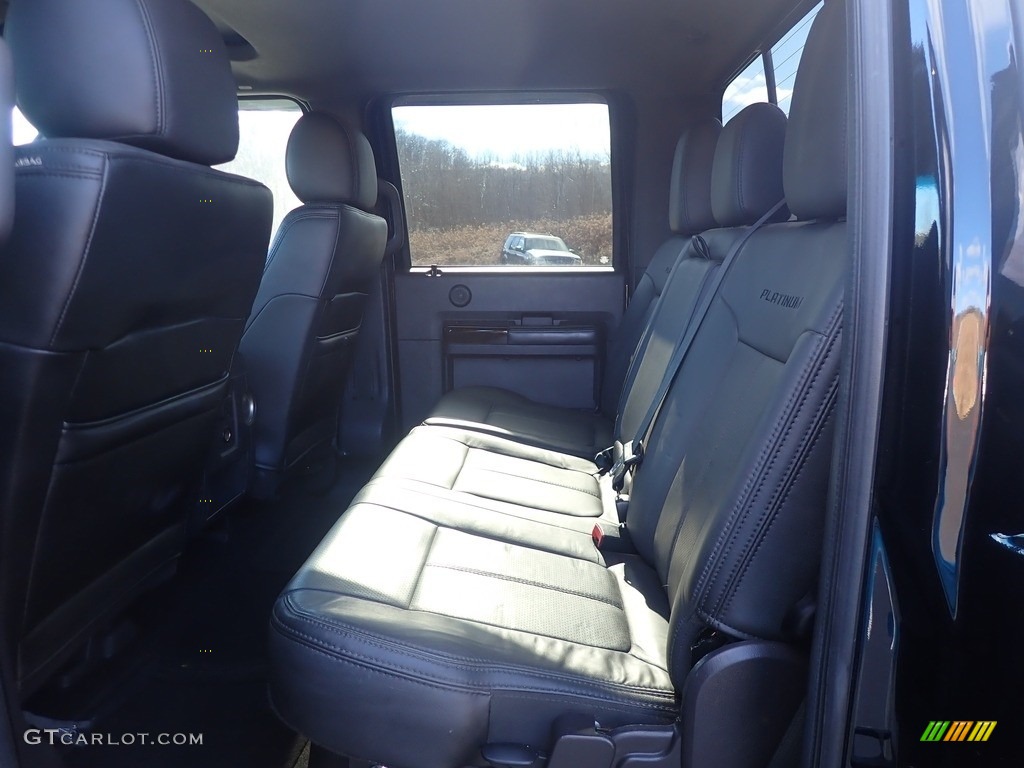 2016 F450 Super Duty Platinum Crew Cab 4x4 - Shadow Black / Black photo #40