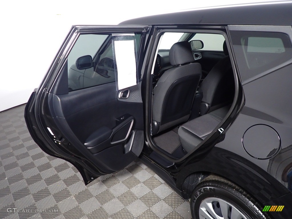 2020 Soul LX - Cherry Black / Black photo #34