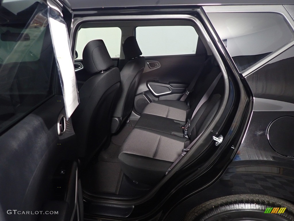 2020 Soul LX - Cherry Black / Black photo #35