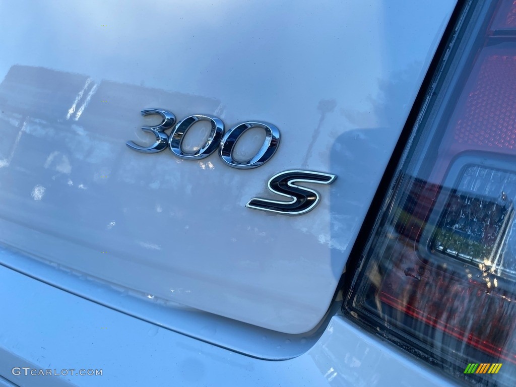 2014 Chrysler 300 S AWD Marks and Logos Photo #143772705