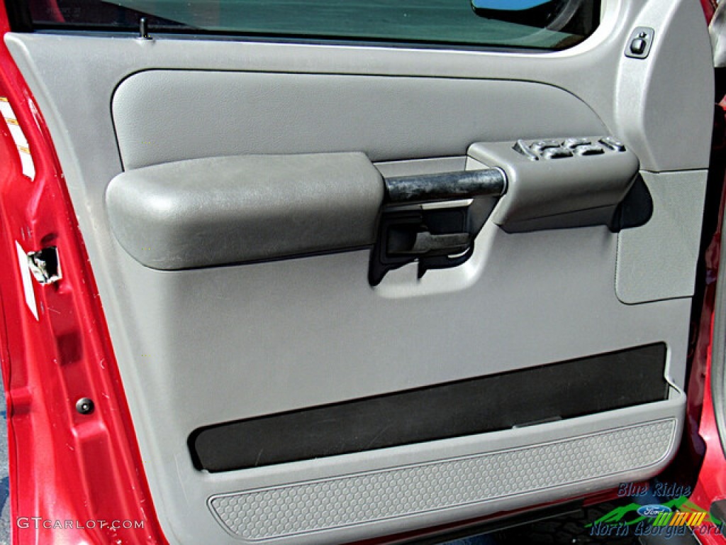 2005 Explorer Sport Trac XLT - Bright Red / Medium Dark Flint photo #10