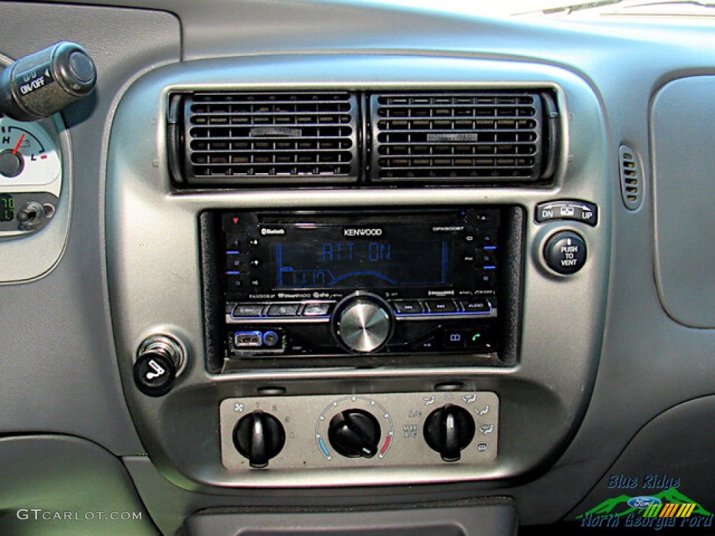 2005 Explorer Sport Trac XLT - Bright Red / Medium Dark Flint photo #18
