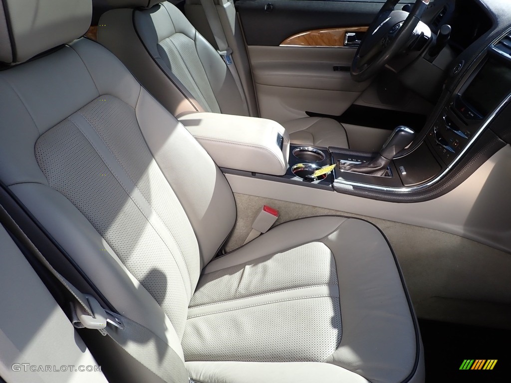 Medium Light Stone Interior 2015 Lincoln MKX AWD Photo #143776226