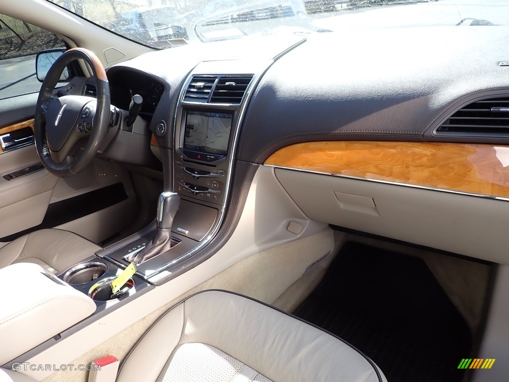 2015 Lincoln MKX AWD Dashboard Photos
