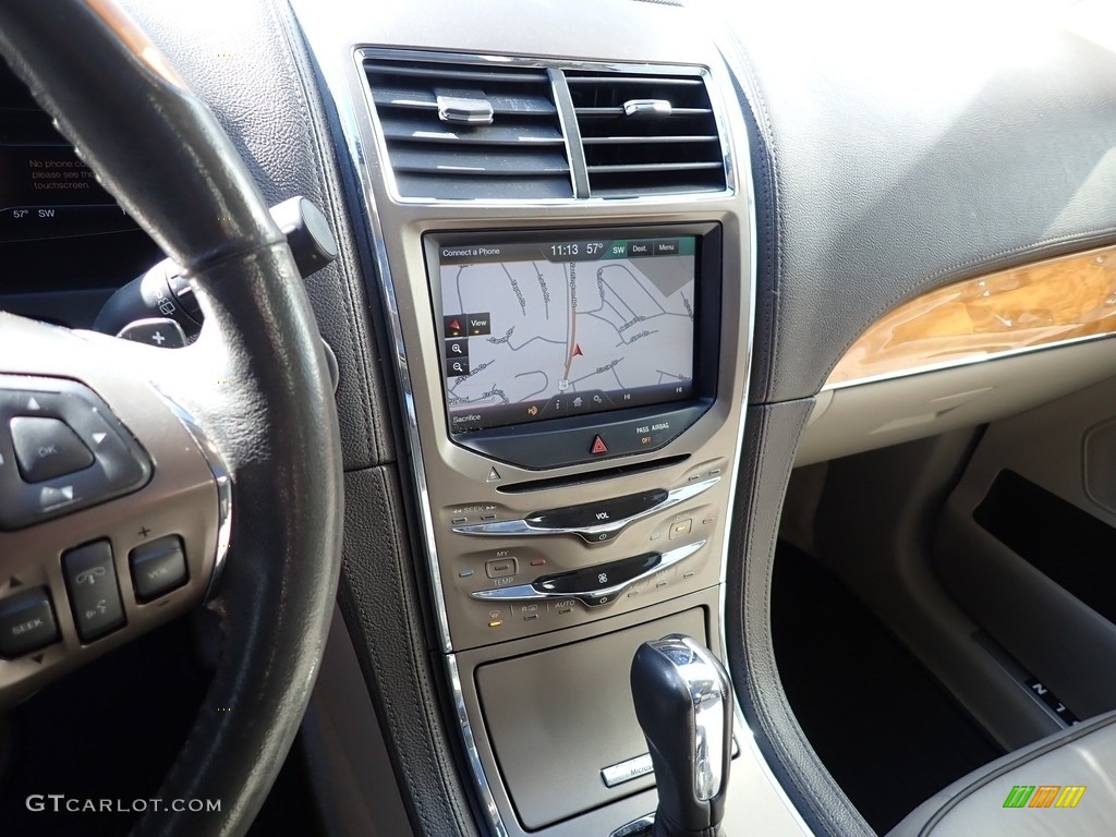 2015 Lincoln MKX AWD Controls Photos
