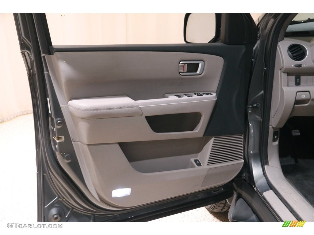 2011 Pilot EX-L 4WD - Polished Metal Metallic / Gray photo #4