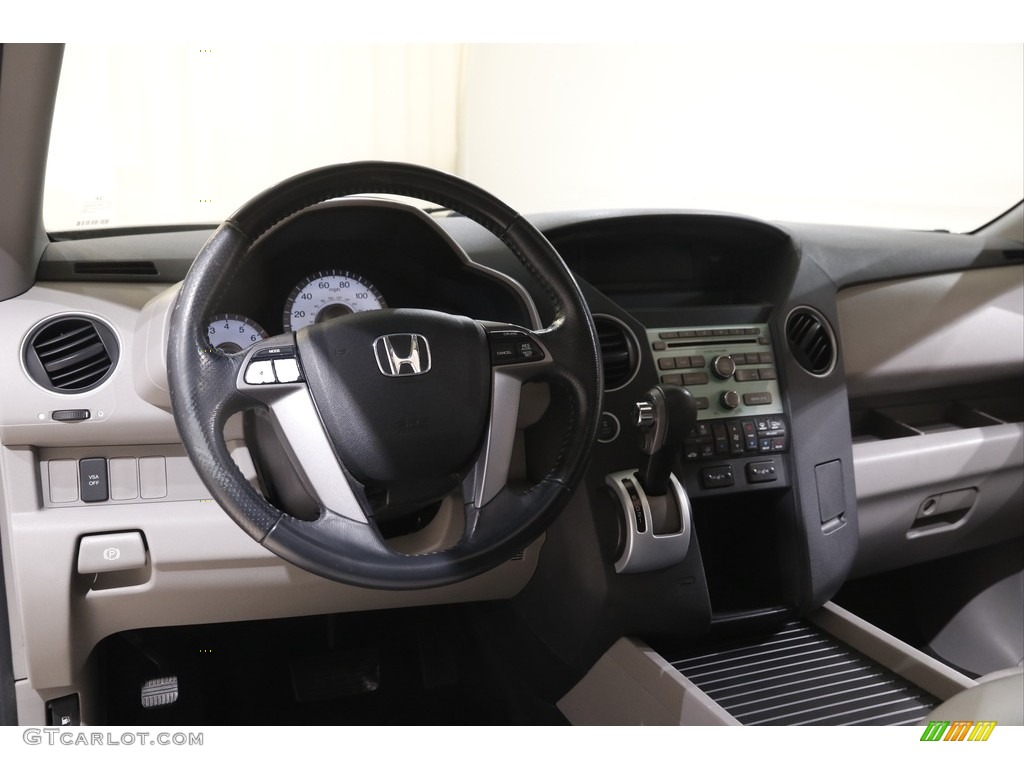 2011 Pilot EX-L 4WD - Polished Metal Metallic / Gray photo #6