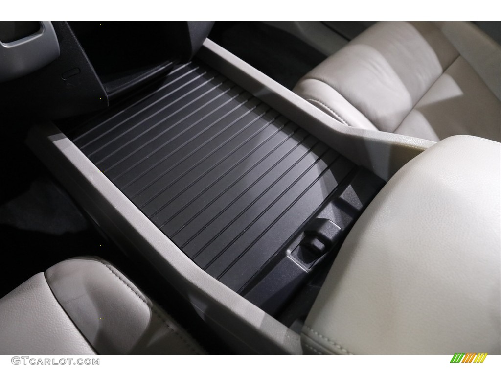 2011 Pilot EX-L 4WD - Polished Metal Metallic / Gray photo #11