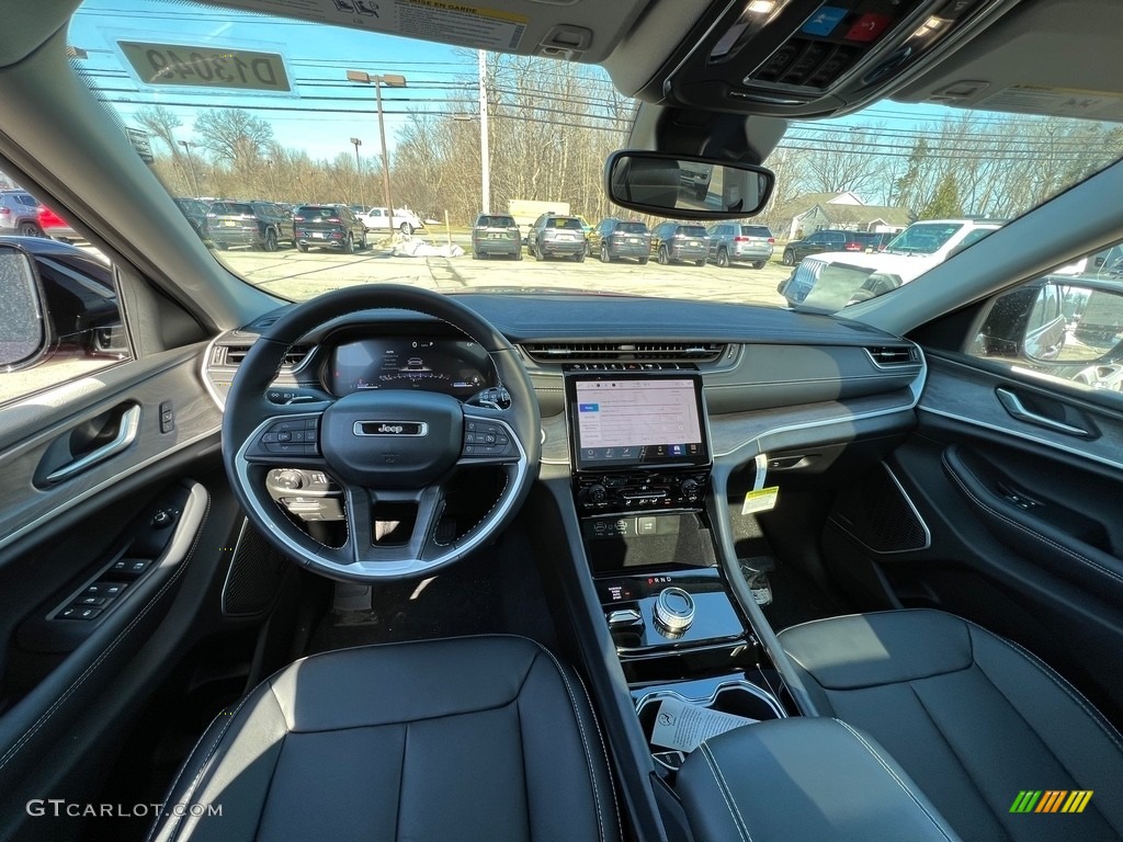 Global Black Interior 2022 Jeep Grand Cherokee L Limited 4x4 Photo #143778544
