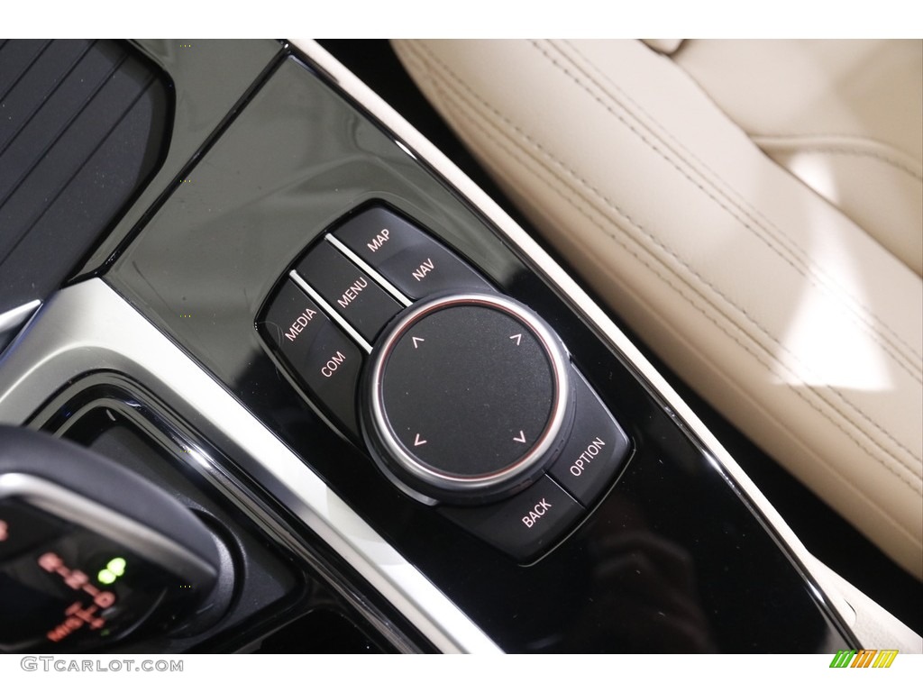 2021 X3 xDrive30e - Mineral White Metallic / Canberra Beige/Black photo #18