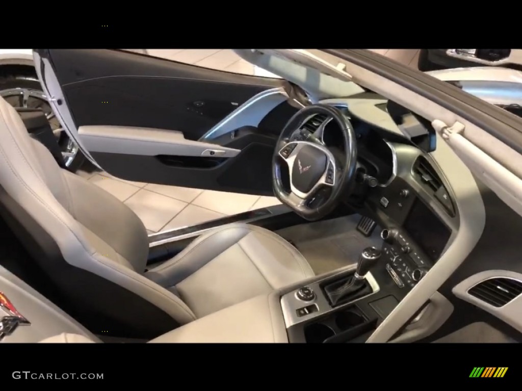 2019 Corvette Stingray Convertible - Blade Silver Metallic / Gray photo #2