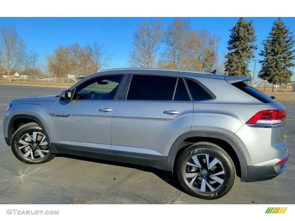 Pyrite Silver Metallic 2021 Volkswagen Atlas Cross Sport SE 4Motion Exterior Photo #143780845