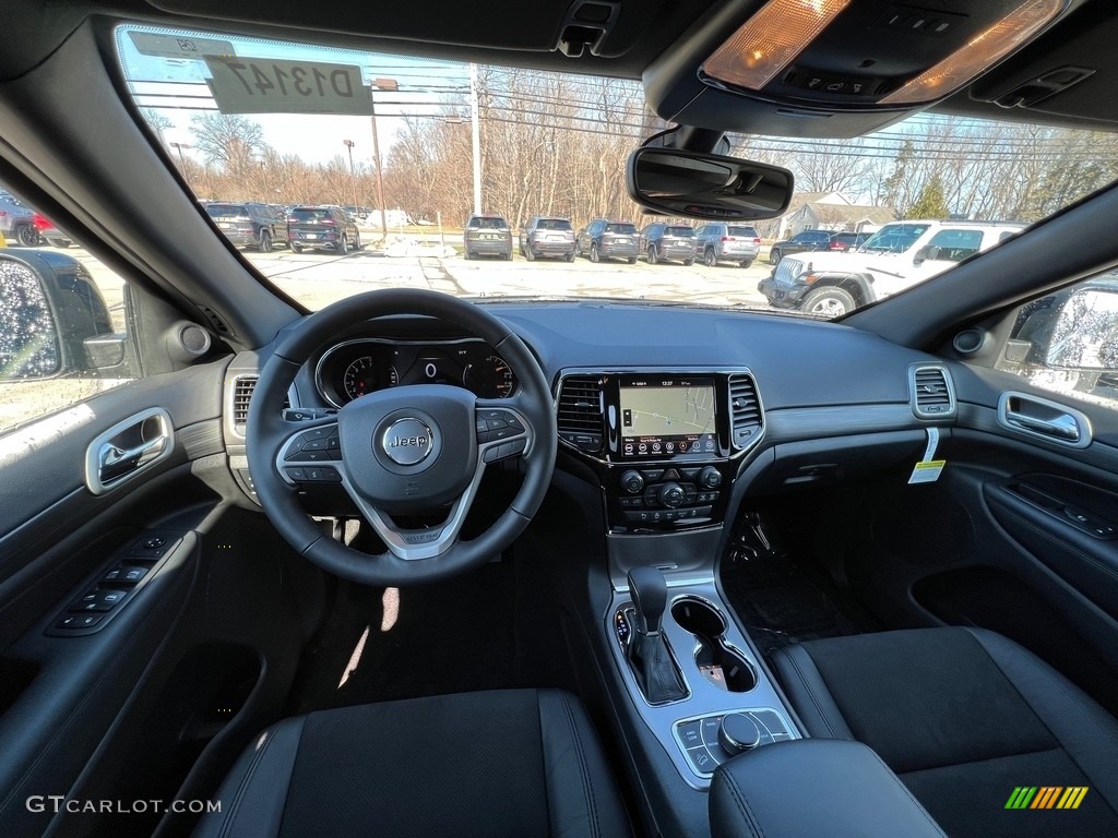 Black Interior 2022 Jeep Grand Cherokee Laredo X 4x4 Photo #143780989