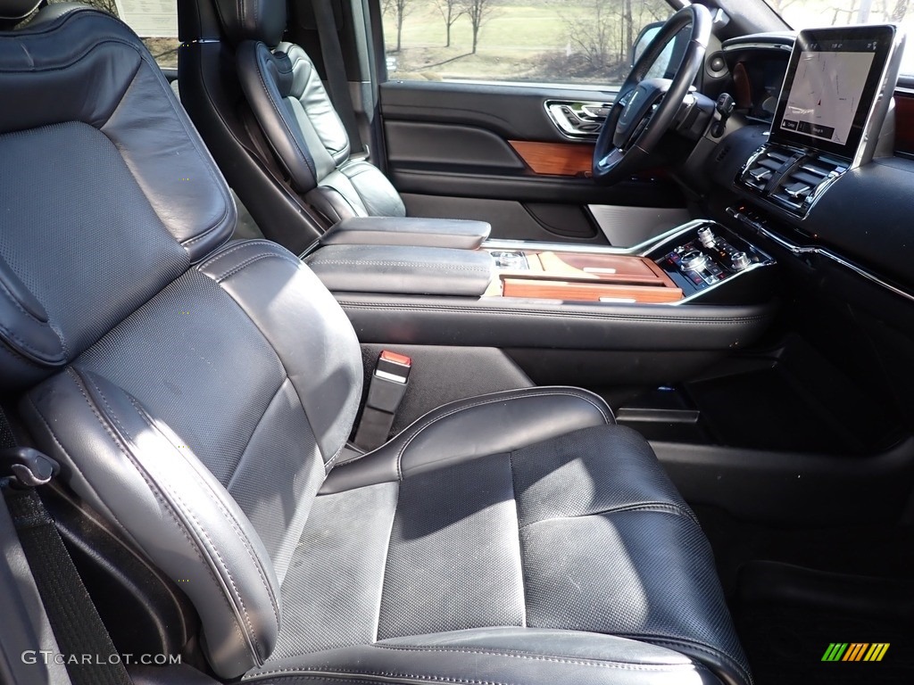2019 Lincoln Navigator Reserve 4x4 Front Seat Photo #143783332