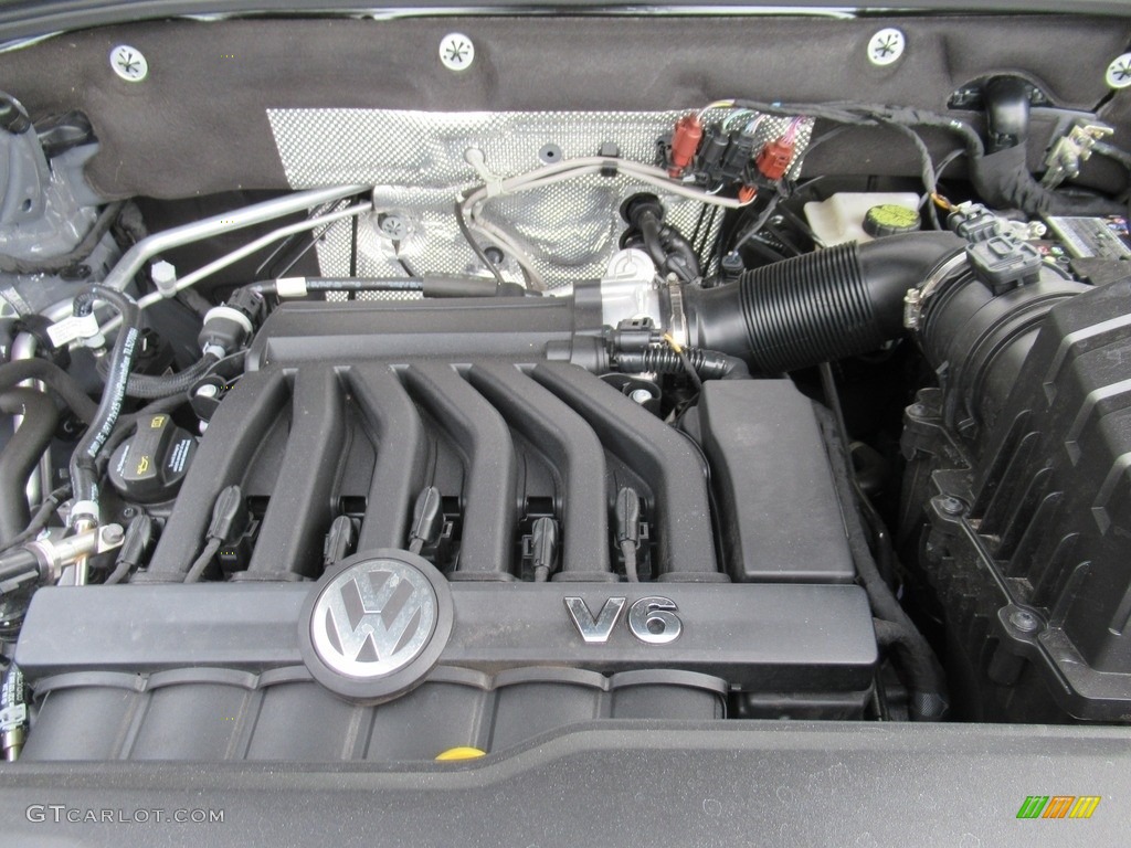 2020 Volkswagen Atlas Cross Sport SEL R-Line 4Motion Engine Photos