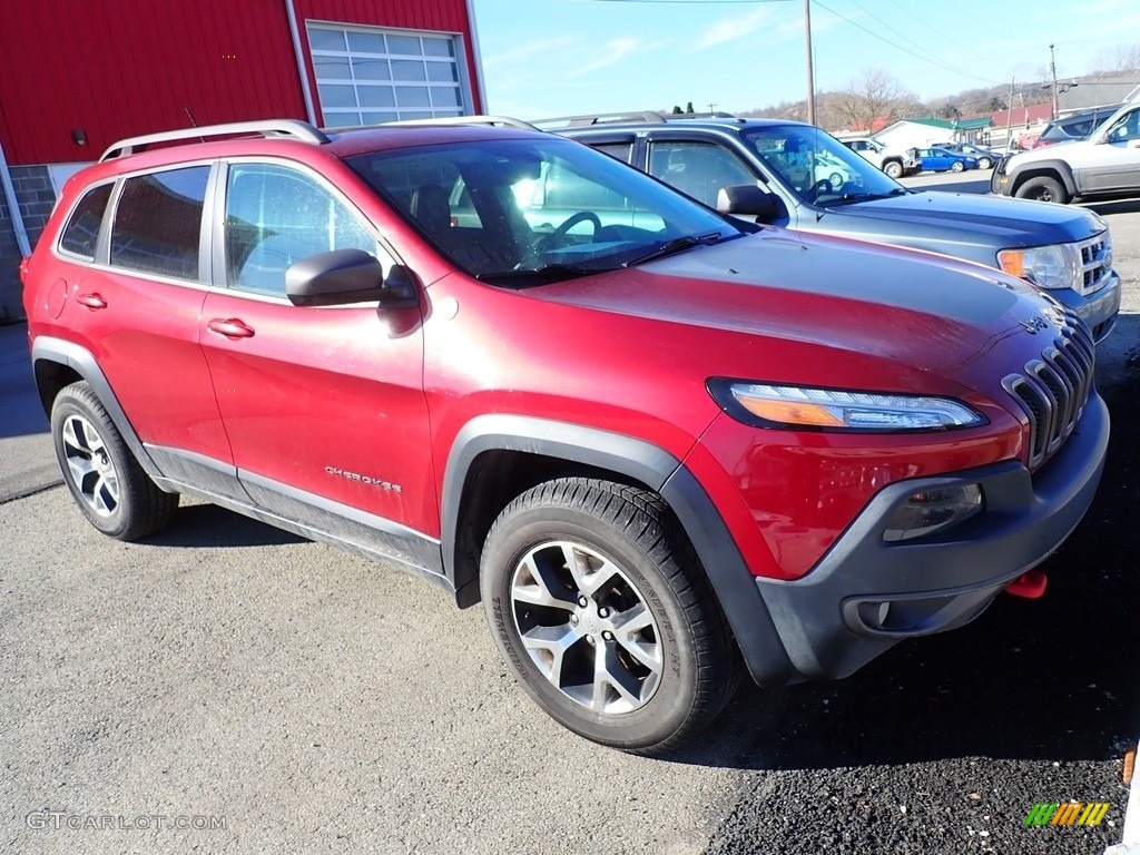 2014 Cherokee Trailhawk 4x4 - Deep Cherry Red Crystal Pearl / Morocco - Black photo #4