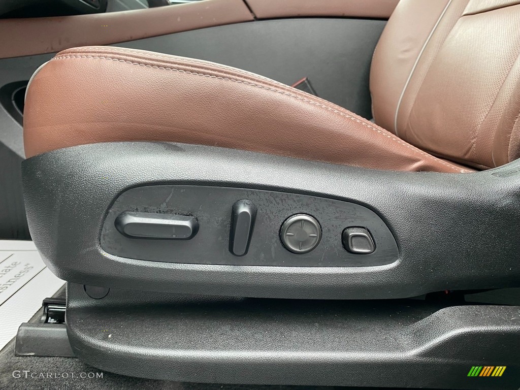 2020 Buick Enclave Avenir Front Seat Photo #143786326